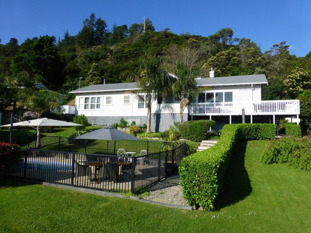Richmond Lodge Thames Exterior foto